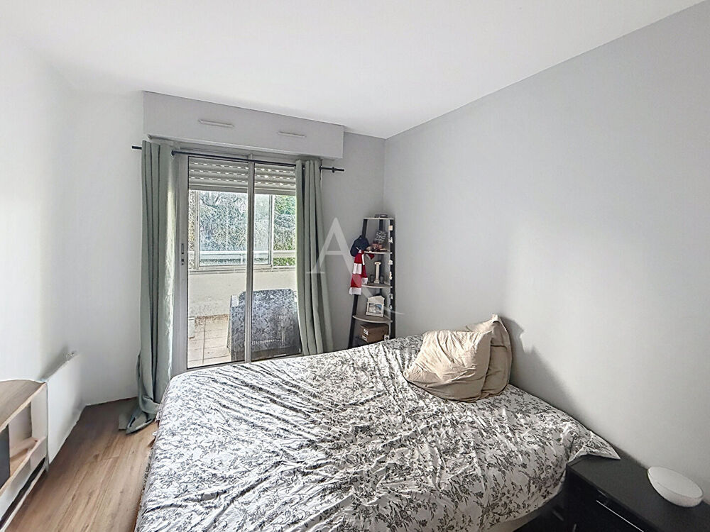 Vente Appartement Pau, Appartement  T4 ,3 chambres avec caves,garage Pau
