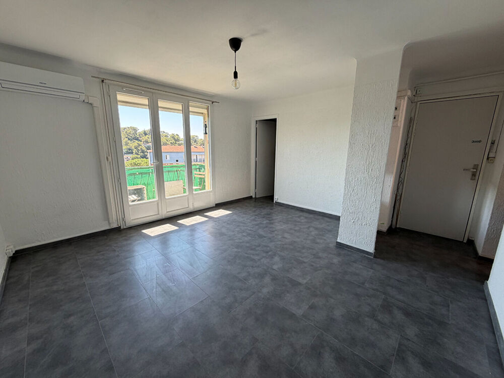 NIMES, QUARTIER ROUTE D'UZES APPARTEMENT TYPE 4 DE 60 M2 CLIMATISE