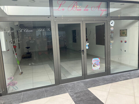   Local commercial Frejus 60 m2 