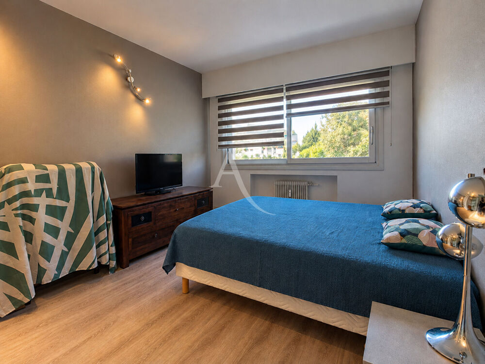 Vente Appartement Hippodrome: 3 pièces traversant - Parking et cave Cagnes sur mer