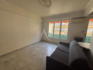  Appartement à louer 1 pièce 28 m²