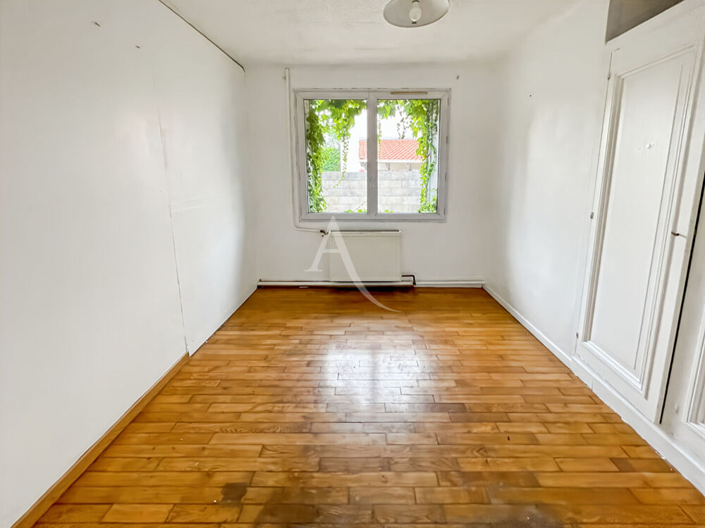 Vente Maison Maison plain pieds Sainte Genevi�ve Des Bois 2 pi�ces 62m2 Sainte genevieve des bois