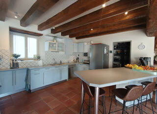  Maison à vendre 5 pièces 203 m²
