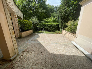  Appartement à louer 2 pièces 55 m²