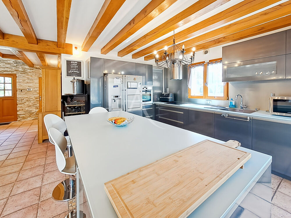 Vente Maison Maison de Caractère sur un Magnifique Terrain Arboré de plus de 4 000 m² Saint germain les arpajon