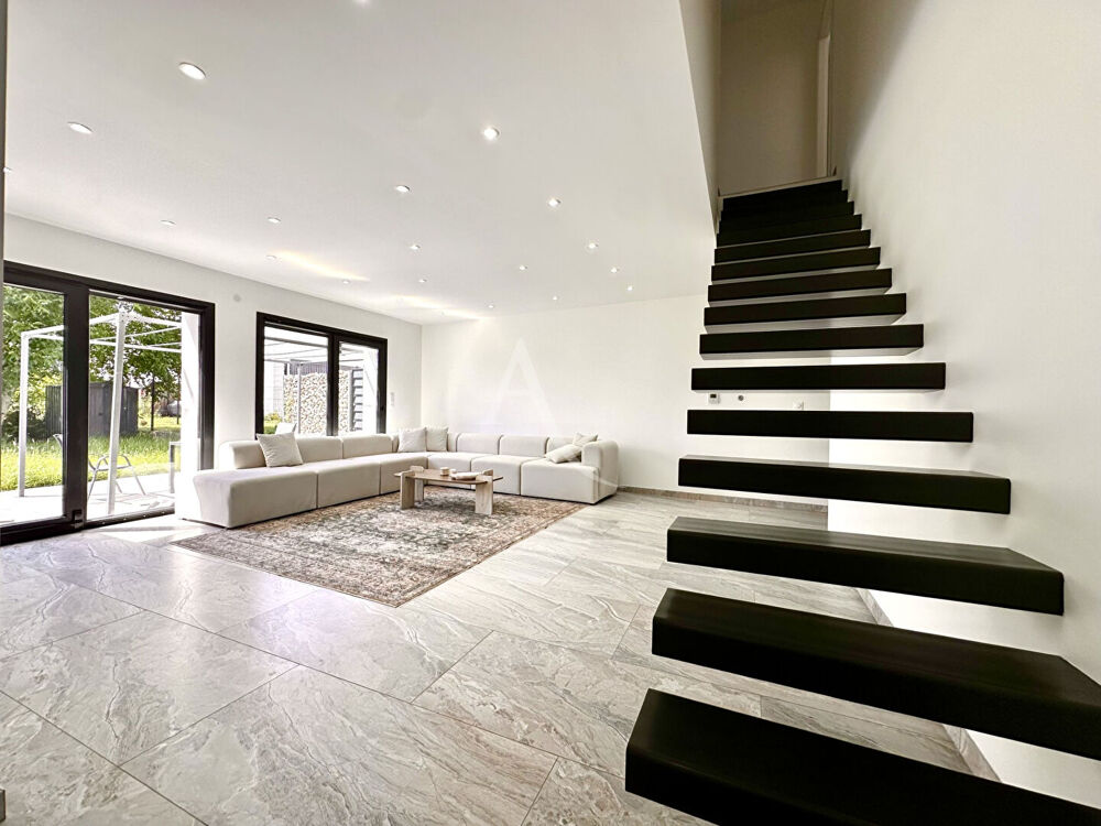 Maison 4 pièces 141 m² · à Chanteheux · 141 m² · 299 900 €