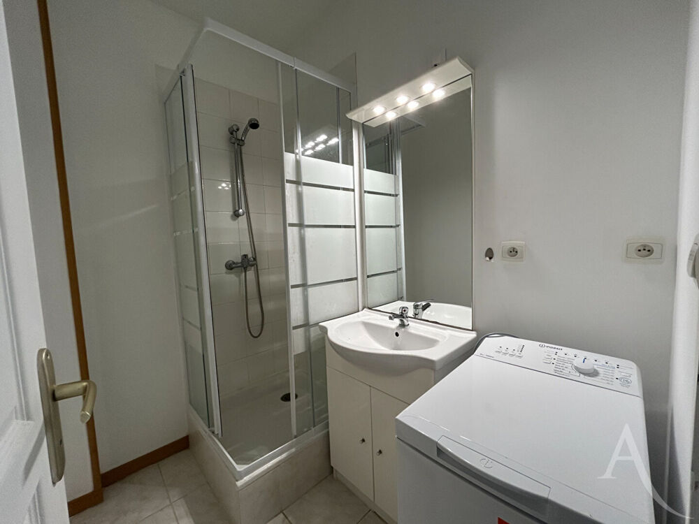 Location Appartement Studio meublé au calme Bourges centre ! Bourges