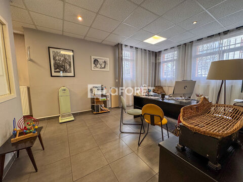   LOCAL PROFESSIONNEL 235M² AVEC 4 STATIONNEMENTS PRIVATIFS - GRENOBLE MALHERBE 