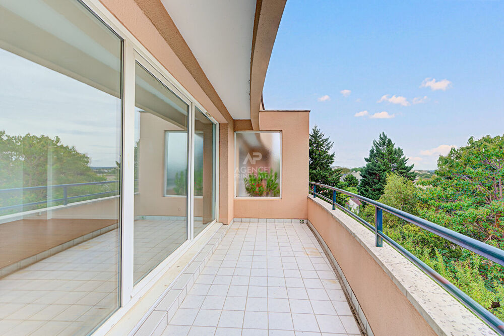 Vente Appartement Appartement Saint Germain En Laye - Dernier étage - Terrasse - Vue panoramique - Plein Sud - 101m2 Saint germain en laye