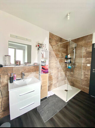  Maison  vendre 4 pices 121 m