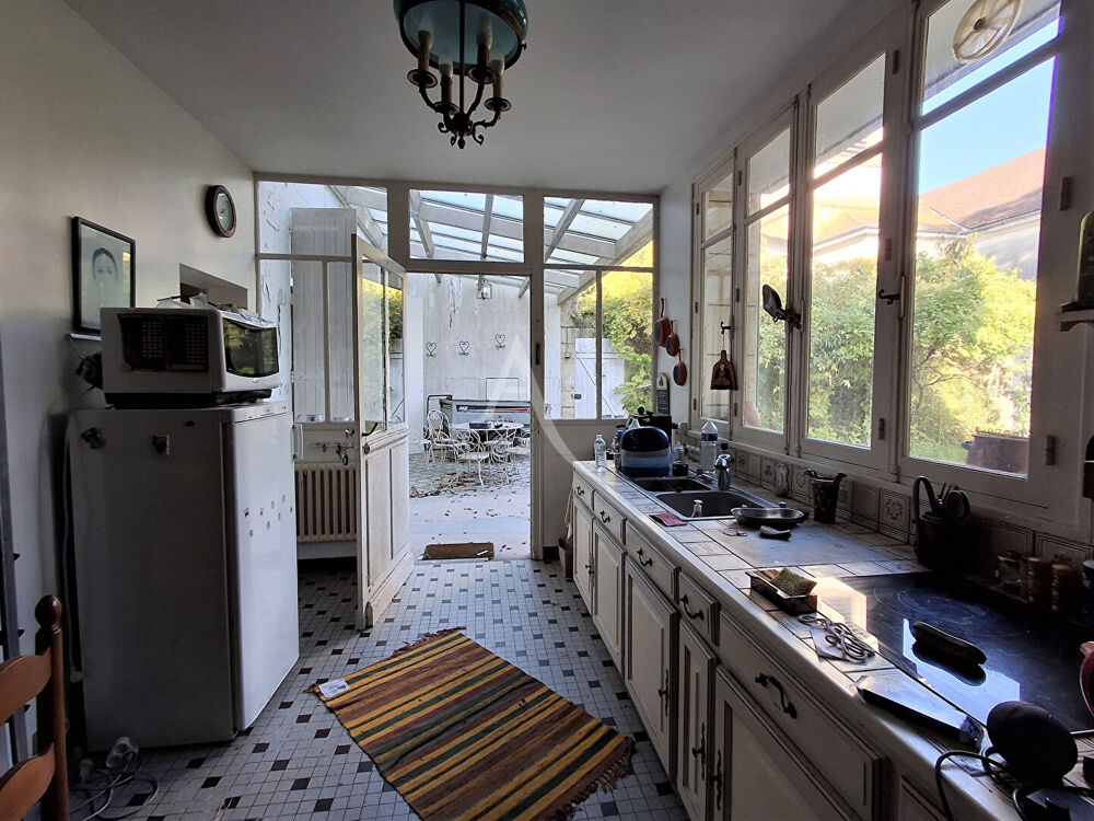 Vente Maison Maison de maître 12 pièces - 350m² Pons