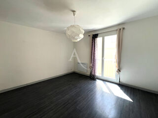  Appartement à louer 2 pièces 35 m²