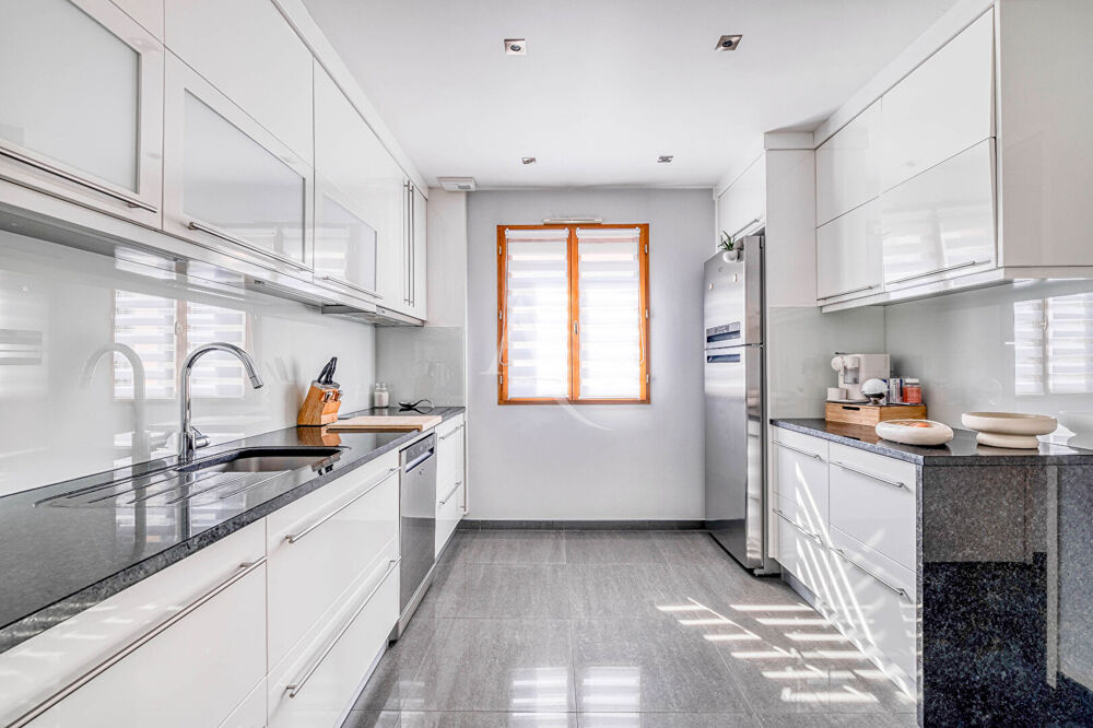 Vente Maison Maison contemporaine d'environ 125m² ? DPE C ? Garage double - 5 pièces Trilbardou