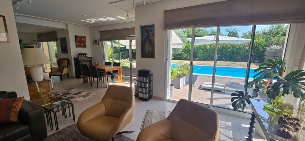 Fouesnant, Beg-Meil, très jolie contemporaine de 205 m² environ, bourg et plages à pied !