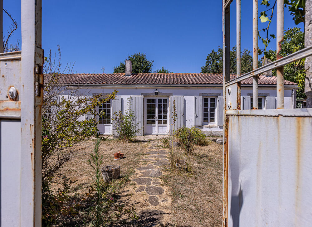 Vente Maison Maison 5 pièces à vendre à Périgny - 330 000 Perigny