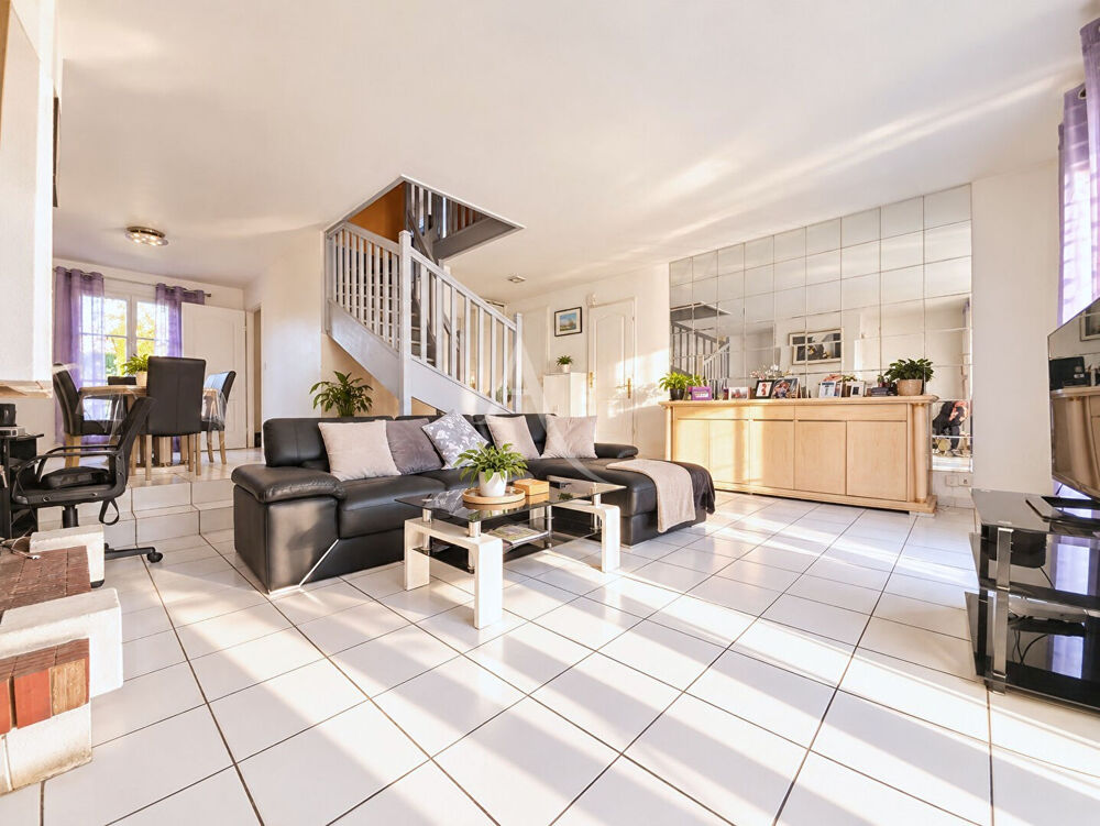 Vente Maison VAURÉAL COEUR DE VILLE ! UNE VRAIE OPPORTUNITÉ ! Vaureal