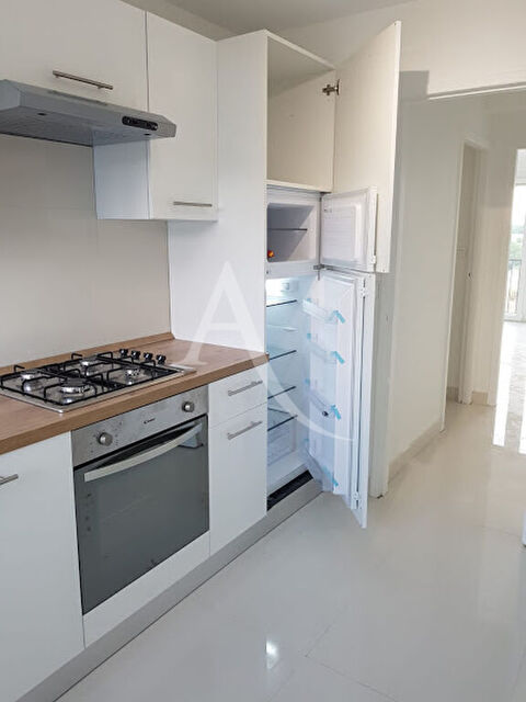  Appartement � louer 3 pi�ces 56 m�