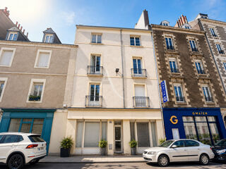  Immeuble à vendre 8 pièces 302 m²