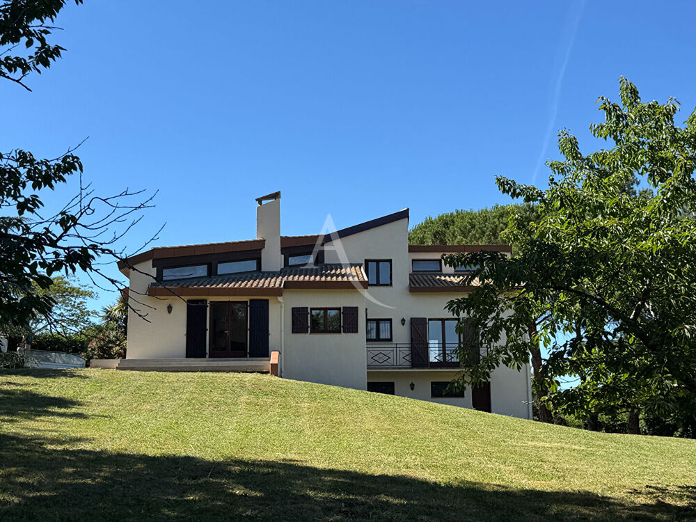Maison L Isle Jourdain de type T5