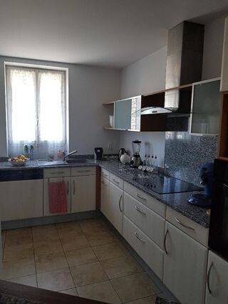  Appartement � louer 4 pi�ces 106 m�