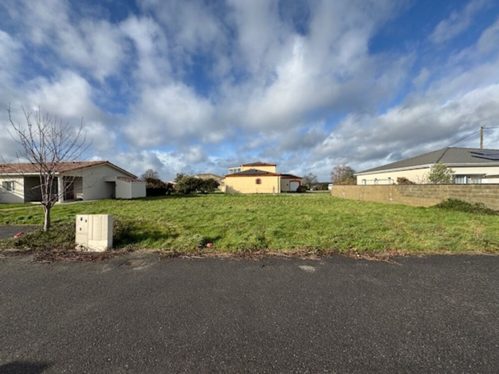 Vente Terrain Terrain  viabilisé 673 m²  Cornebarrieu Cornebarrieu