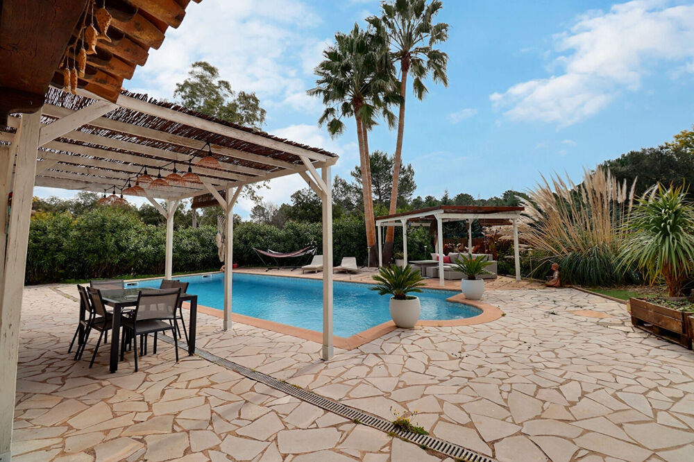 � vendre  Maison Roquebrune-sur-Argens (83520)