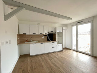  Appartement à louer 3 pièces 60 m²