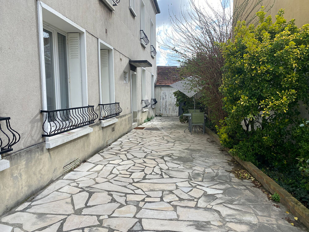 2 pièces NOGENT SUR MARNE 800 CC