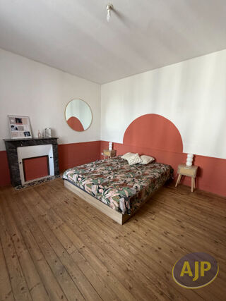  Maison à louer 5 pièces 151 m²
