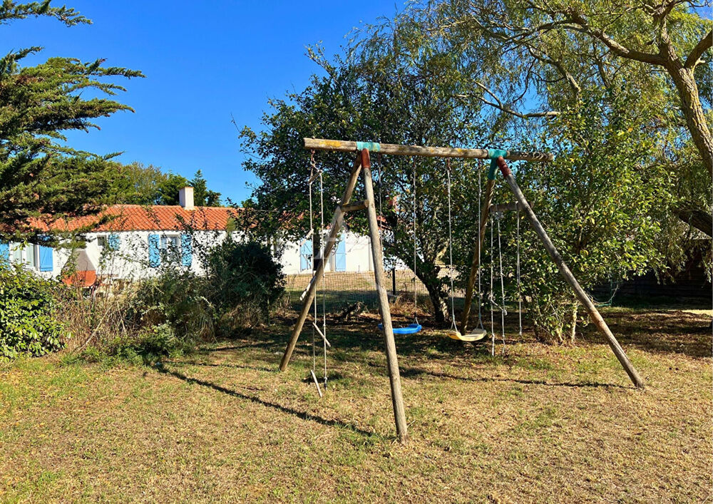 EXCLUSIVITÉ - Ensemble immobilier au coeur du marais - Beau potentiel.