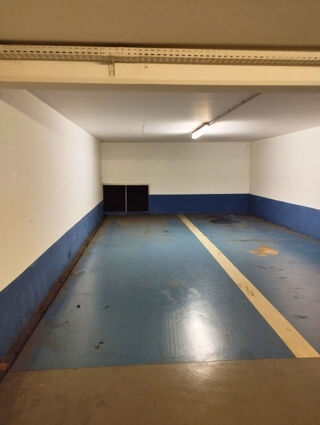 Parking / Garage à vendre 