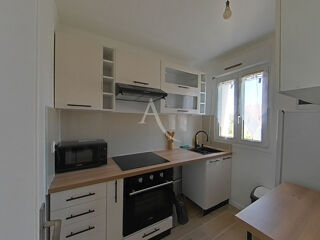 Appartement à louer 1 pièce 32 m²