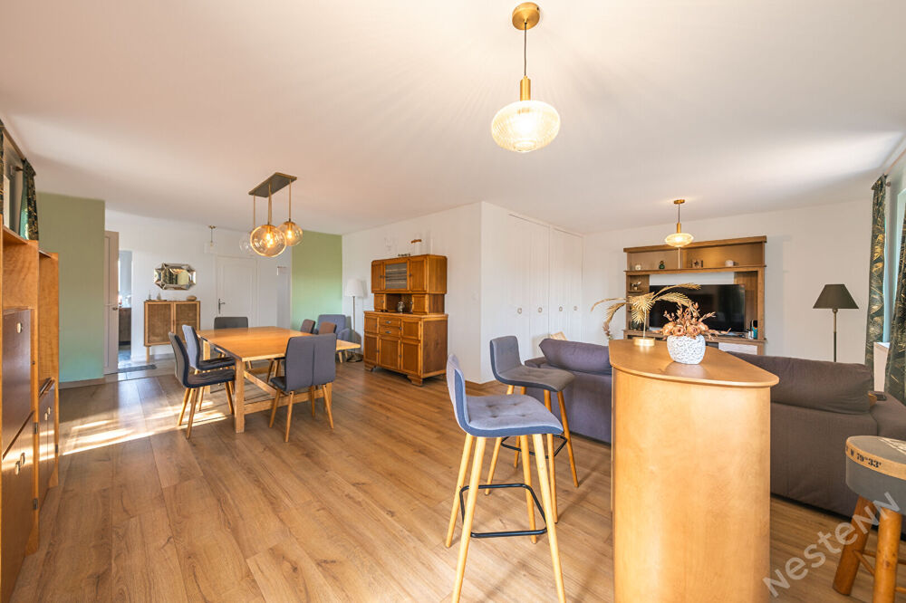 Vente Maison Maison rénovée à Saint Germain du Plain de 156 m² avec 5 chambres Saint germain du plain