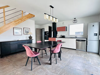  Maison à louer 4 pièces 114 m²