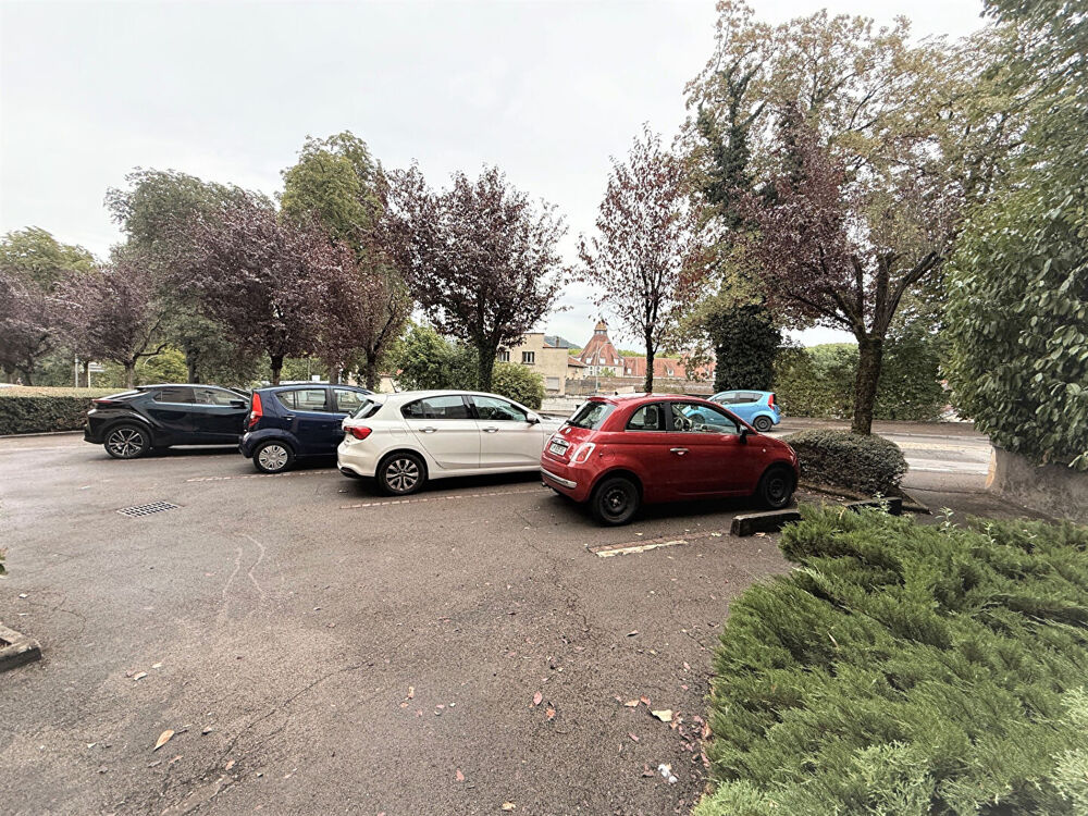   Local commercial 61m² - BESANCON Besancon