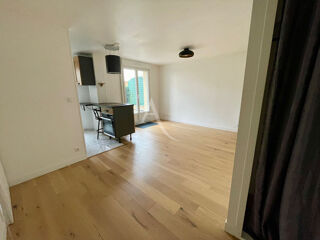  Appartement à louer 2 pièces 37 m²