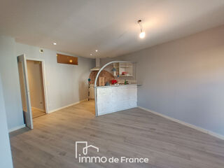  Immeuble à vendre 8 pièces 210 m²