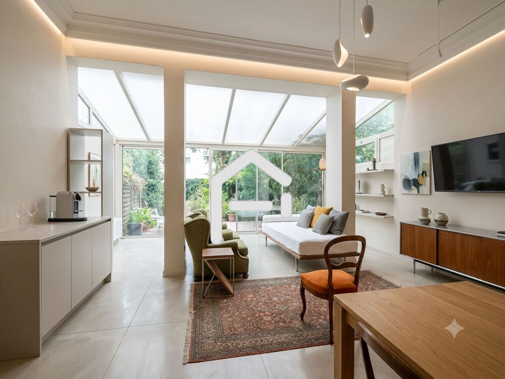 Plateau à aménager de 120,44 m² avec jardin privatif de 217 m²