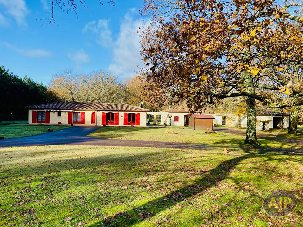 Propriété de charme sur 5ha de terrain !