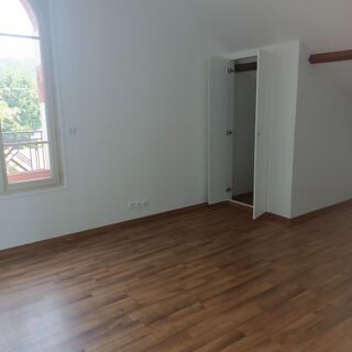  Appartement � louer 3 pi�ces 93 m�