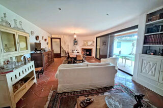  Maison à vendre 10 pièces 230 m²