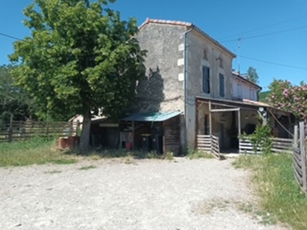 Maison à rénover Clairac avec grand terrain
