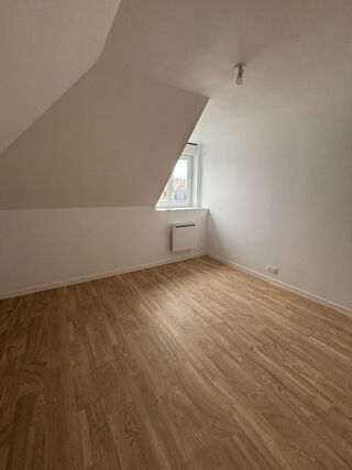  Appartement à louer 3 pièces 68 m²