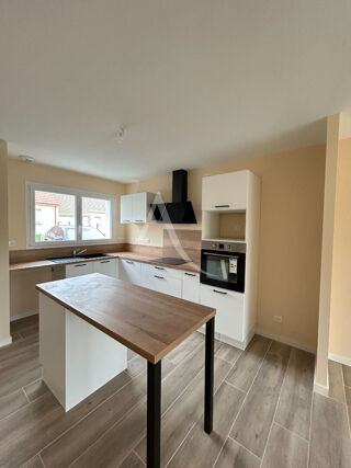  Maison à louer 4 pièces 90 m²