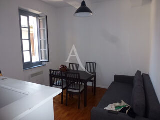  Appartement à louer 2 pièces 31 m²