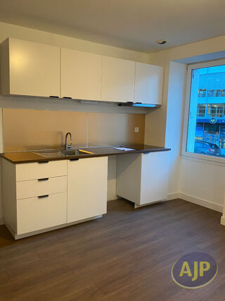  Appartement à louer 3 pièces 58 m²