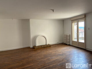 Appartement à louer 3 pièces 85 m²
