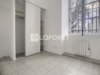  Appartement à louer 3 pièces 75 m²