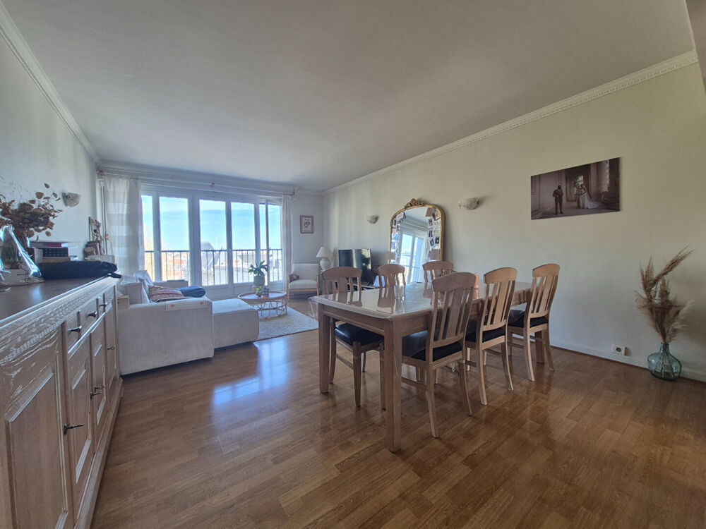 APPARTEMENT 105 m² 3 CHAMBRES ET GARAGE EN HYPER CENTRE