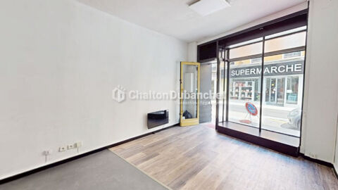   ROANNE - Local commercial de 22 m² 